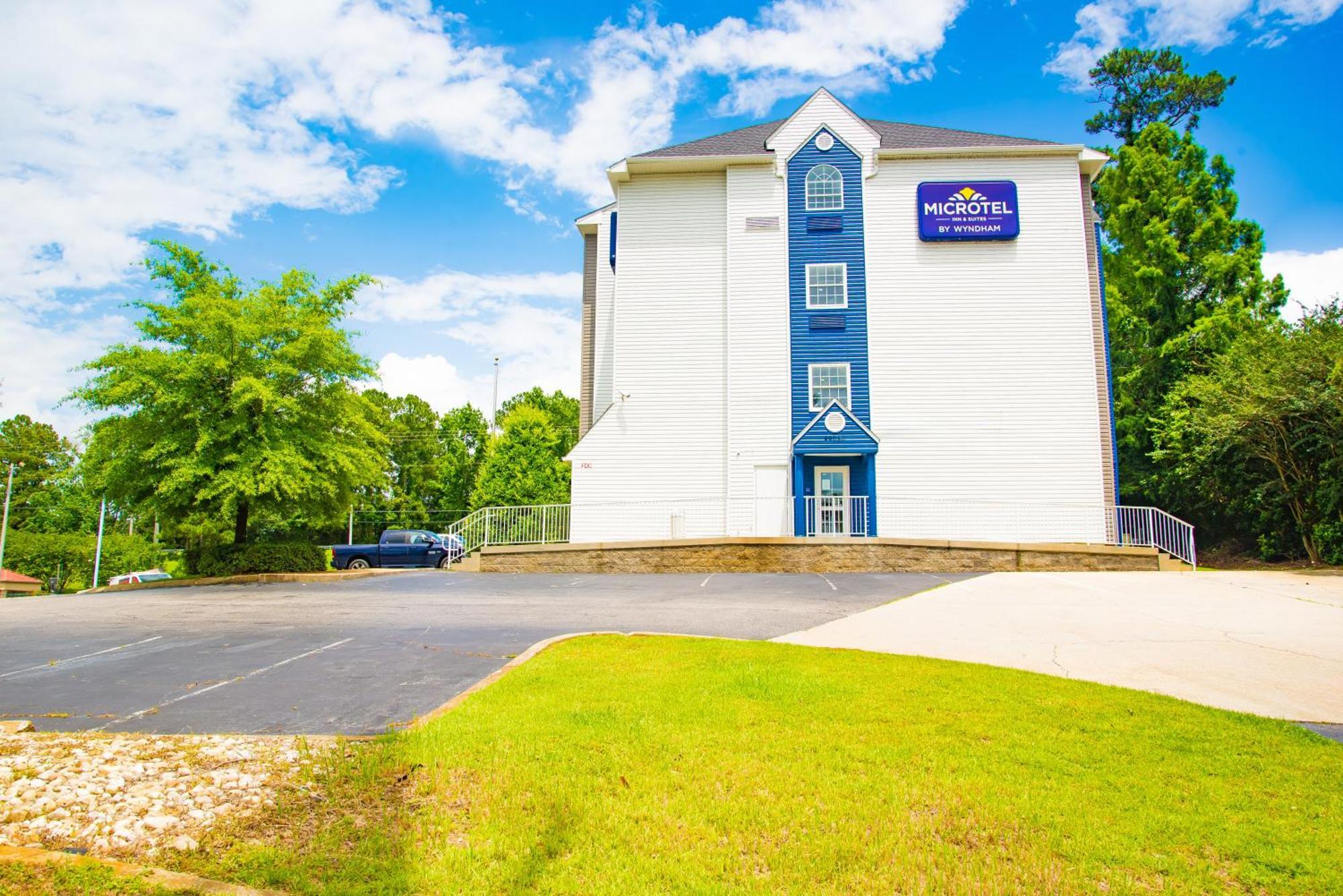 Microtel Inn & Suites By Wyndham Daphne Bagian luar foto